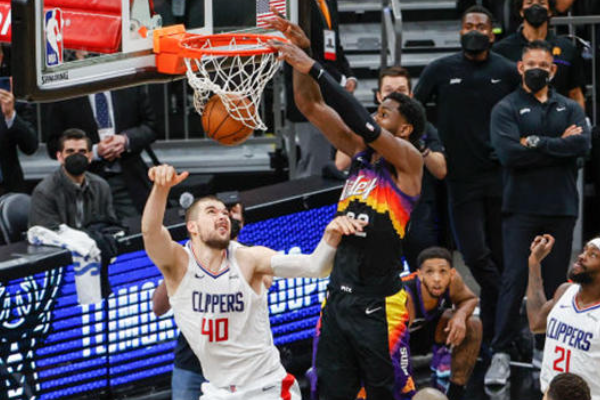 籃球比賽中常見的戰術有哪些？